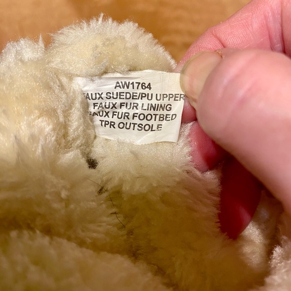 Apres by Lamo "Kristi"" Water Resistant Lace-Up Boots w/ Faux Fur Trim - Picture 13 of 13